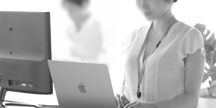 S子(26) T157 B84(D) W57 H82