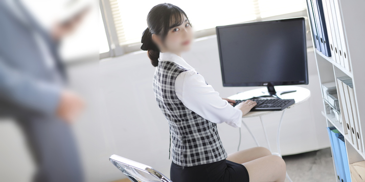 A子(24) T167 B84(C) W58 H84