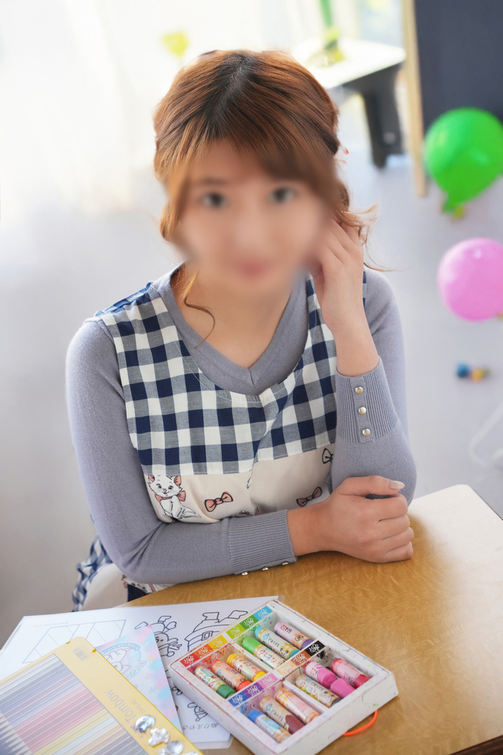 A子(32) T153 B81(C) W57 H84