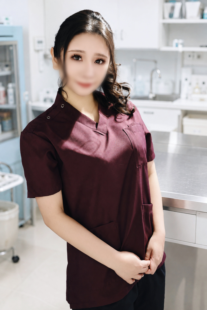 J子(33) T160 B93(G) W59 H95
